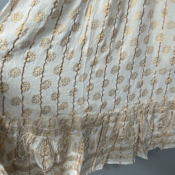 Me 2 Magic Cream over Gold Print V-neck Ruched Back Layered Skirt Maxi Dress M - Picture 8 of 17